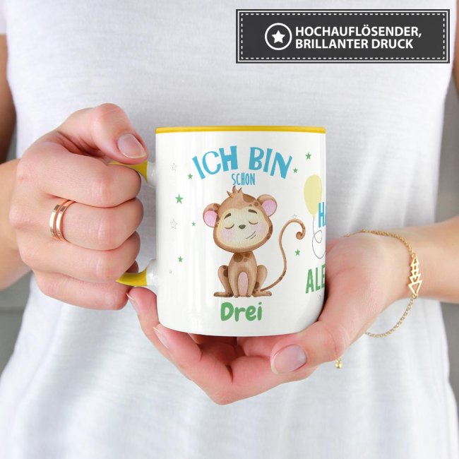 Geburtstagstasse f&uuml;r Jungen - Affe - mit Wunschname und Wunschalter - Innen &amp; Henkel Gelb