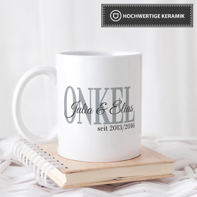 Tasse f&uuml;r den Onkel mit Kindernamen und Geburtsjahr selbst gestalten - Wei&szlig; Matt