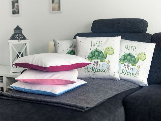 Kissen mit F&uuml;llung - Chillt in der 1. Klasse - Zur Einschulung - mit Wunschname - Farbkissen R&uuml;ckseite Seegr&uuml;n