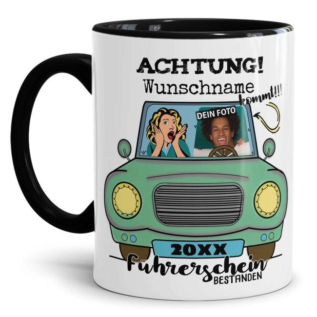 Tasse - F&uuml;hrerschein bestanden - gr&uuml;nes Auto - mit Foto, Name und Jahr - Innen &amp; Henkel Schwarz