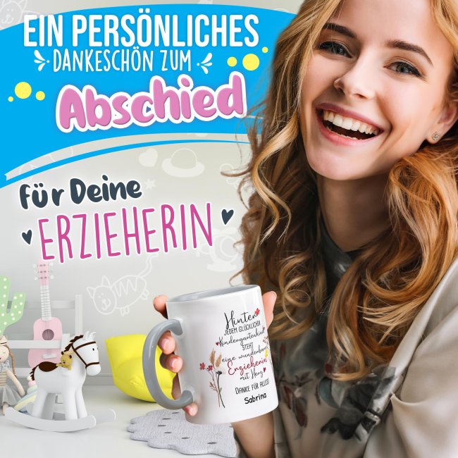 Tasse f&uuml;r Erzieherin - Hinter jedem Kind - Blumen - mit Name personalisierbar - Grau