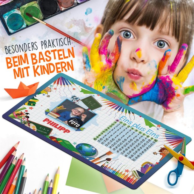 Schreibtischunterlage f&uuml;r Kinder - Eins plus Eins - Blaue Variante - mit Foto und Name personalisierbar - 60 x 35 cm