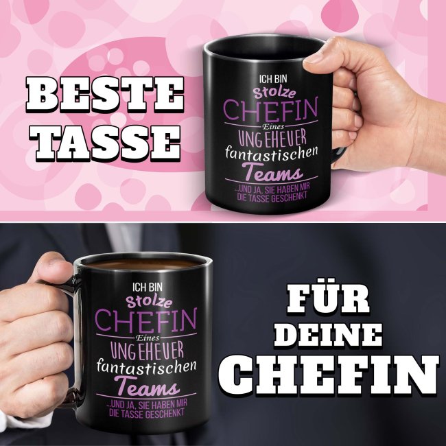 Schwarze Tasse - Stolze Chefin - Lila
