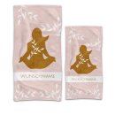 Handtuch - Yoga Pose - mit Name - in zwei Gr&ouml;&szlig;en