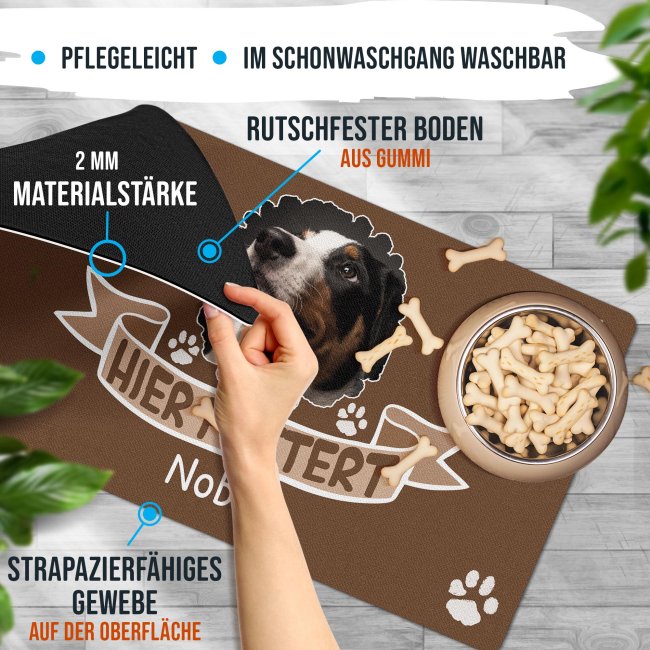 Napfunterlage mit Foto &amp; Name personalisieren - Hier futtert - 60 x 35 cm