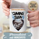 Personalisierte Tasse - Coming soon, blau - mit Foto
