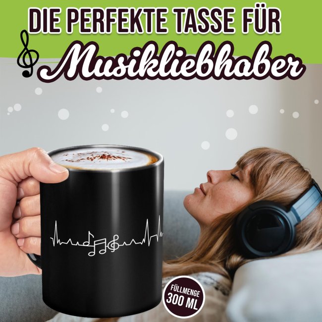 Schwarze Musik-Tasse mit Motiv - EKG-Noten