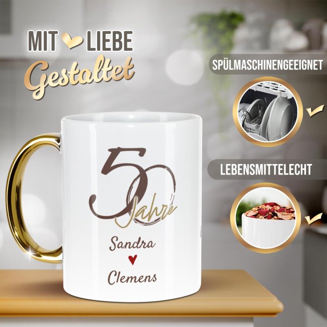 Tasse mit Goldhenkel zur Goldhochzeit - 50 Jahre Unsere Liebe w&auml;chst mit jedem Jahr - mit Namen und Datum