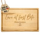 Gro&szlig;es Schneidebrett mit Gravur - At first Bite -...