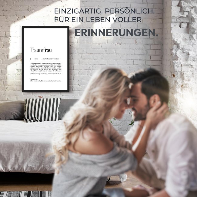 Fotodruck mit Bilderrahmen - Duden Traumfrau - mit Name - 200 g/m&sup2; Fotopapier, A3 Hochformat, schwarzer Rahmen