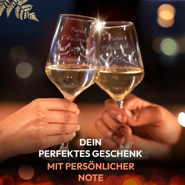Wei&szlig;weinglas mit Gravur - Tauben - mit Namen &amp; Datum