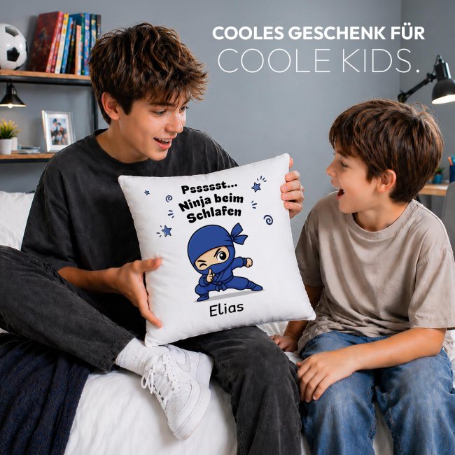 Personalisiertes Kissen f&uuml;r Kinder - Ninja Junge blau - mit Name - Wei&szlig;, 40 x 40 cm, inkl. F&uuml;llung