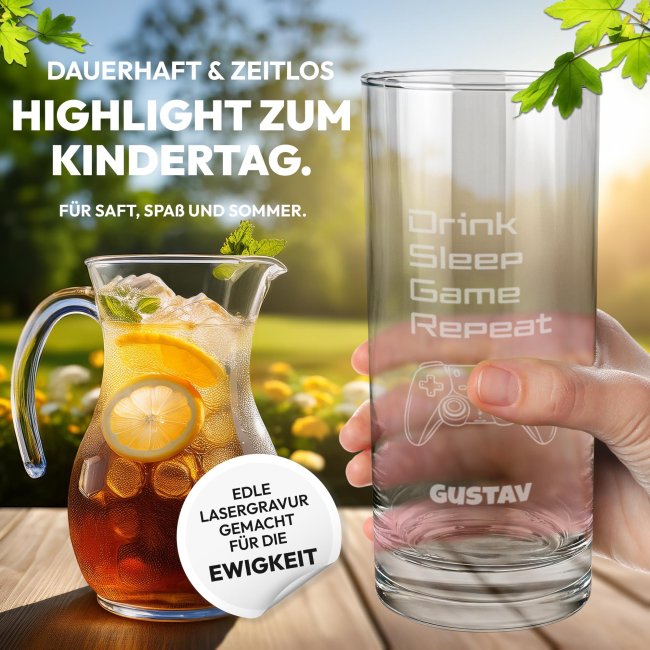 Personalisiertes Trinkglas f&uuml;r Kinder mit Gravur - Drink Sleep Game Repeat - mit Name - 400 ml