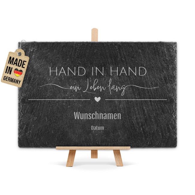 Personalisierte Schieferplatte mit Gravur zur Hochzeit - Hand in Hand - mit Namen und Datum - 20 x 30 cm mit Staffelei