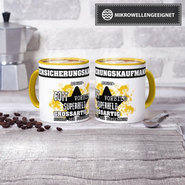 Berufe-Tasse - Bedeutung eines Versicherungskaufmanns - Gelb