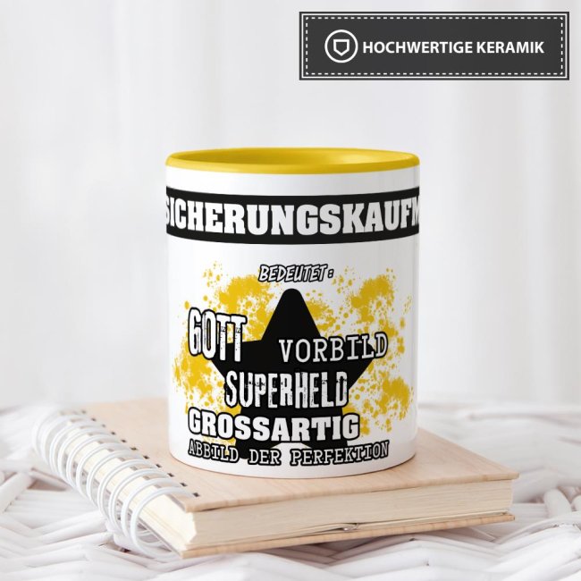 Berufe-Tasse - Bedeutung eines Versicherungskaufmanns - Gelb