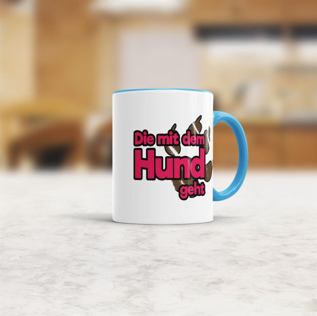 Tasse Die mit dem Hund geht Hellblau