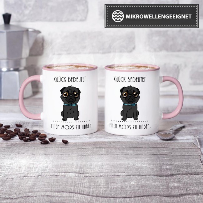 Tasse -Gl&uuml;ck bedeutet einen Mops zu haben, Schwarz- Innen &amp; Henkel Rosa