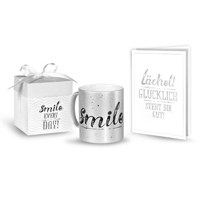 Geschenk-Set aus Spruch-Tasse mit Geschenk-Box und passender Gru&szlig;-Karte &quot;Smile&quot;