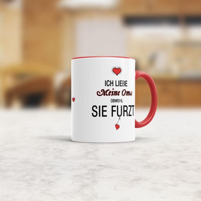 Tasse Liebeserkl&auml;rung &quot;Obwohl du furzt - Oma&quot; - Innen &amp; Henkel Rot