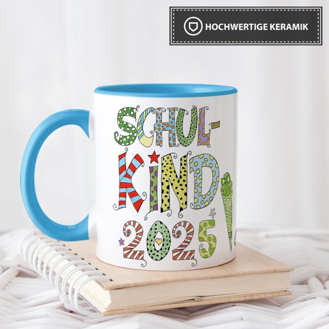 Tasse f&uuml;r Kinder zur Einschulung mit Spruch - Schulkind 2025 Junge - Innen &amp; Henkel Hellblau