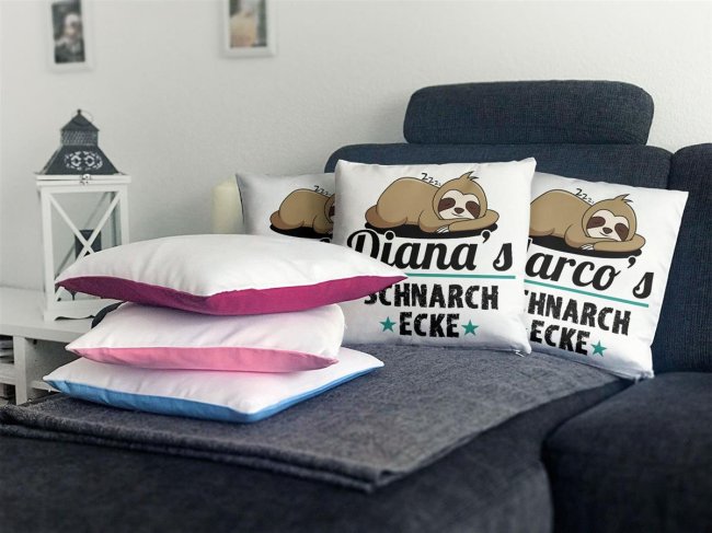 Kissen Faultier mit Wunschname - Deine Schnarchecke - Farbkissen R&uuml;ckseite Schwarz