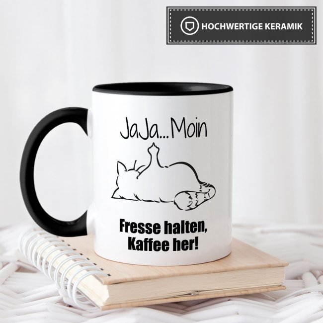 Tasse mit lustigem Spruch - N&ouml;-Katze Ja Ja Moin - Schwarz