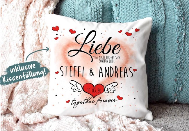 Kissen - Liebe muss nicht perfekt sein - mit Namen und Datum selbst beschriften - Polyester - Wei&szlig; flauschig